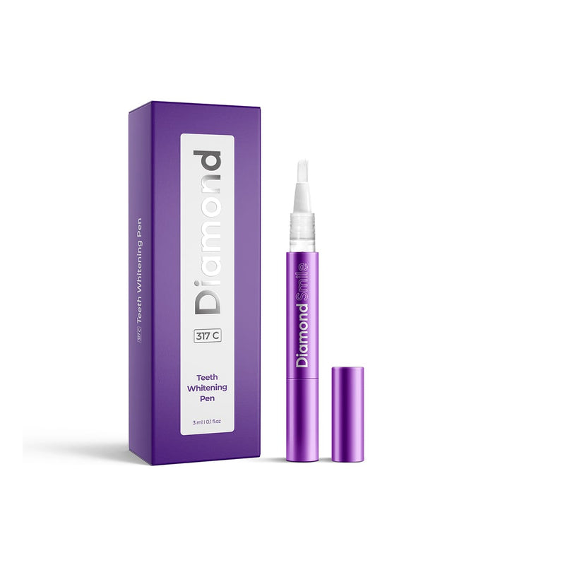 Diamond Smile penna correttiva viola per lo sbiancamento dei denti su sfondo bianco