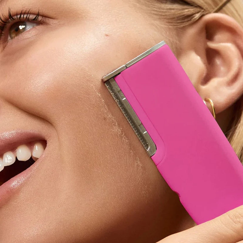 Dispositivo dermaplaning sonico Diamond per rimozione delicata della peluria